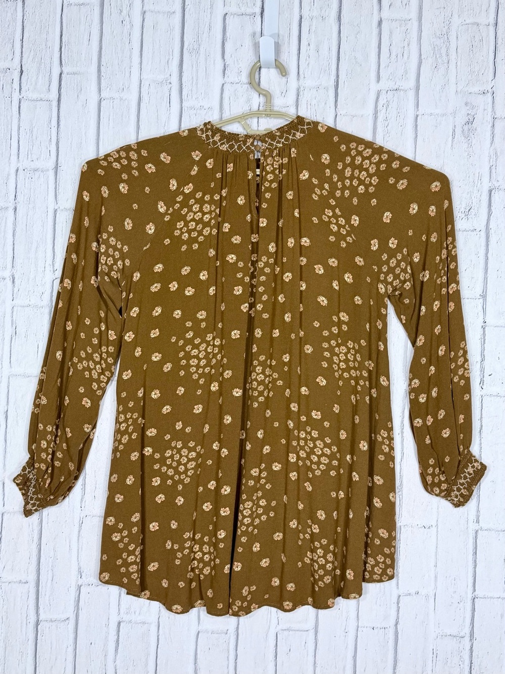 🌼 Free People Flowers In Her Hair Smocked Floral Tunic Top Brown Medium - Picture 3 of 6